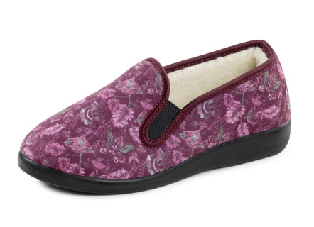 Slippers gemaakt van textiel met bloemenprint