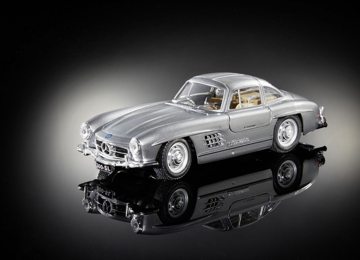 Collectors item - Mercedes-Benz 300SL als metalen spuitgietmodel, in Farbe ZILVER